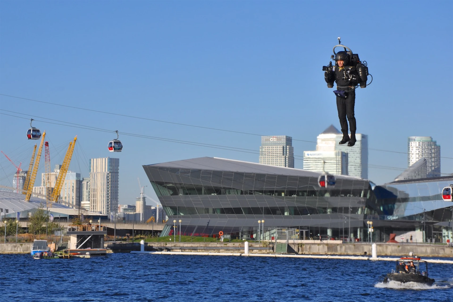 JB-10 Jetpacks now on sale to "well qualified buyers" – but there's ...