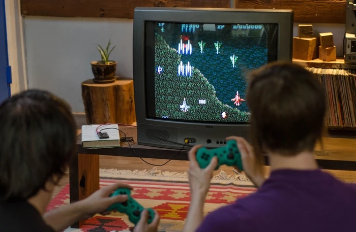 Gaming via Bluetooth controllers (Image: Kickstarter/Next Thing Co.)