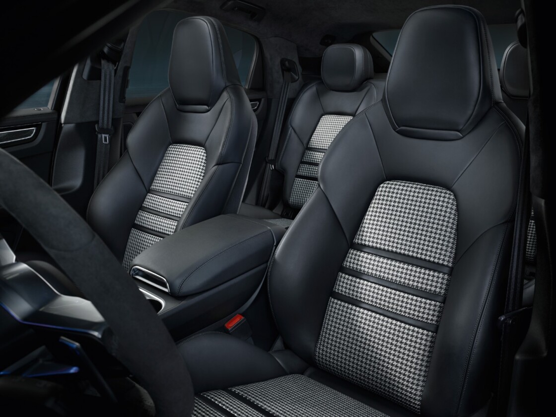 Porsche lowered the rear seating by over an inch to accommodate the lower roof and retain interior headroom