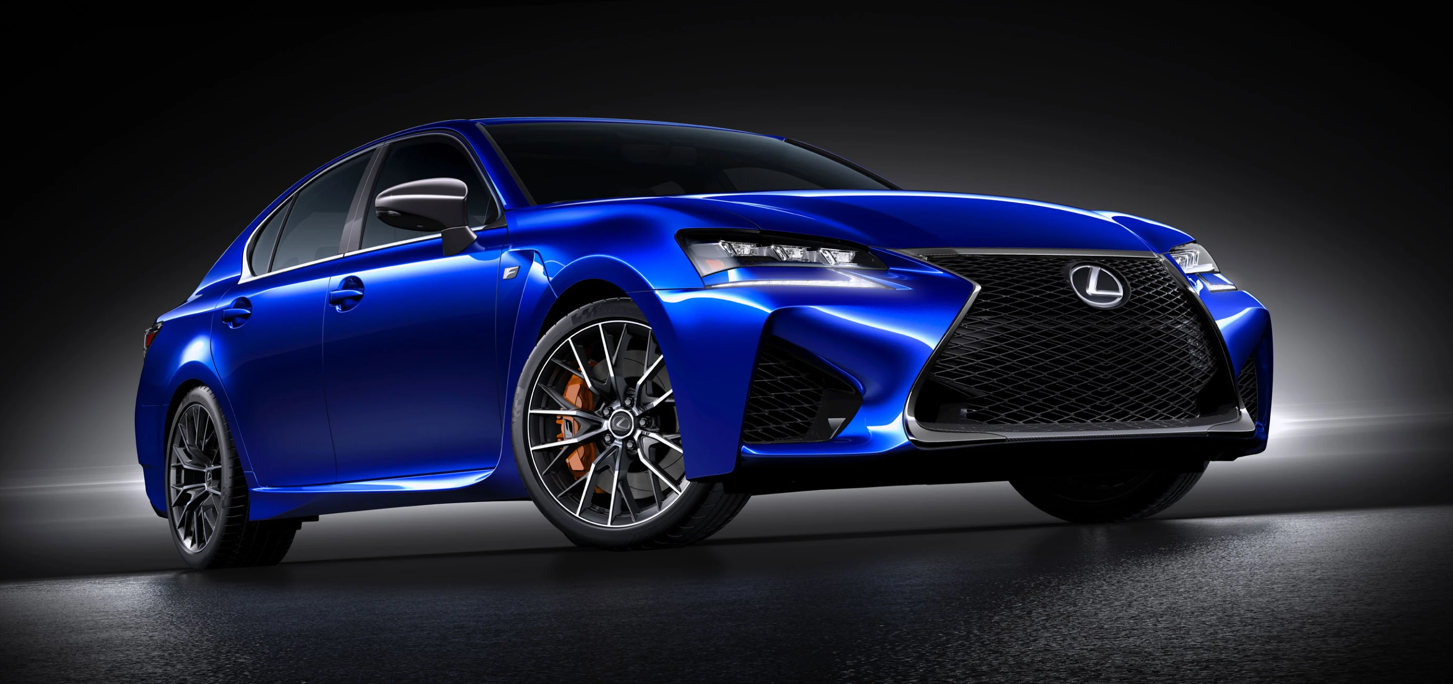 A set of 19 inch wheels helps set the GS F apart from standard GS
