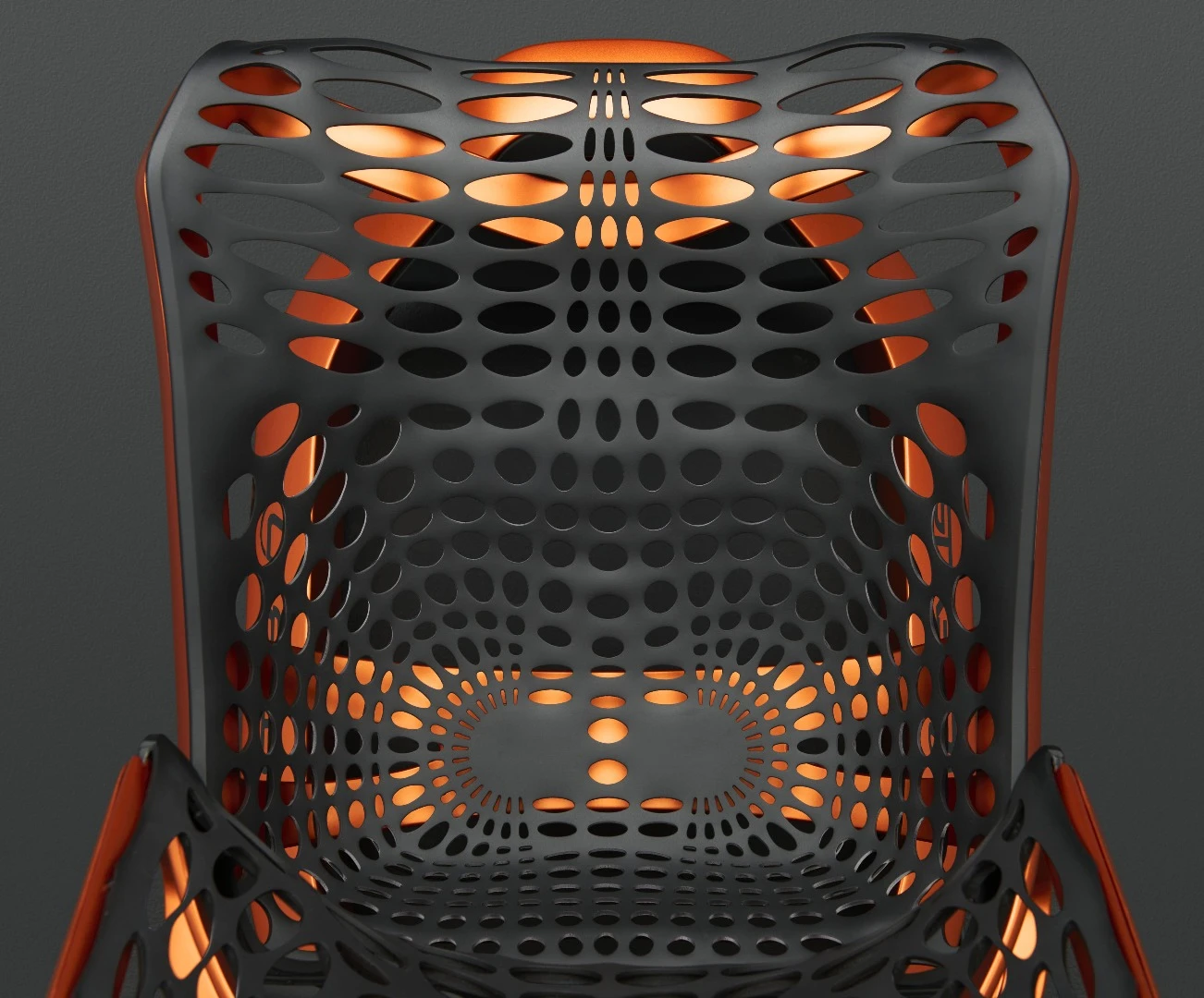 The seat isn't quite as "webby," but still has a web-like look