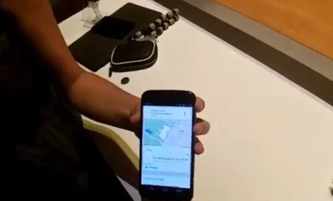 Gizmag gets a video tour of the Moto X's features