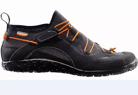 The Lizard Kross Scramble brings minimalist design to the hiking shoe market