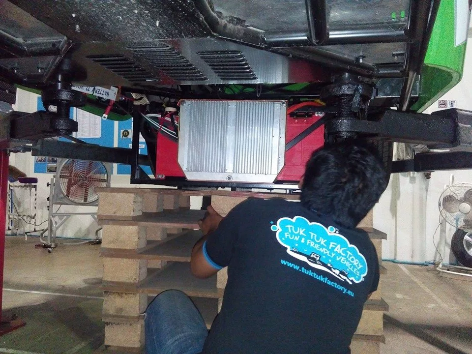 The fitting of the two giant batteries and some more preparation work was undertaken by the Tuk Tuk Factory in Thailand