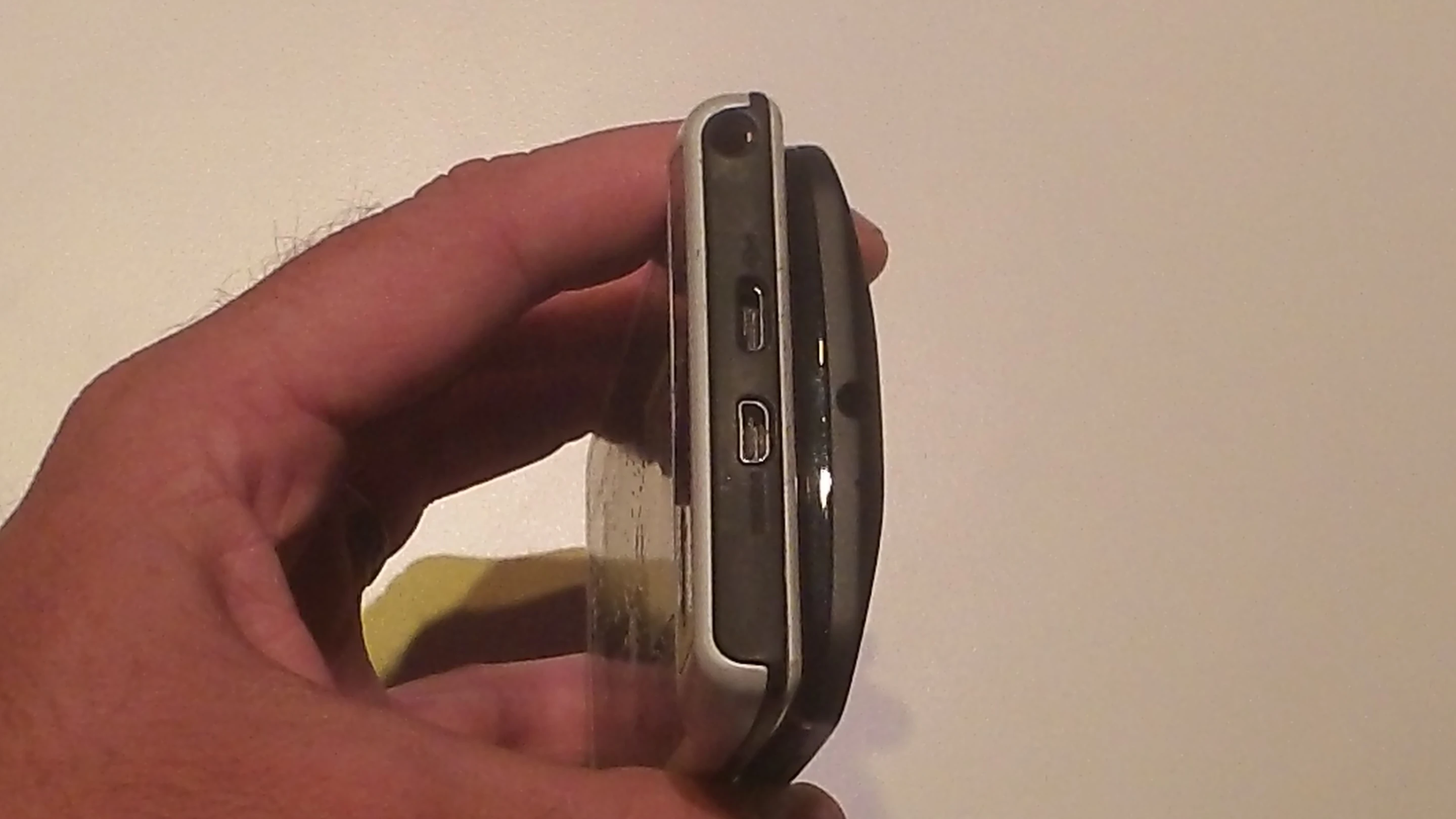 Moto X screen-to-screen with a Droid Razr