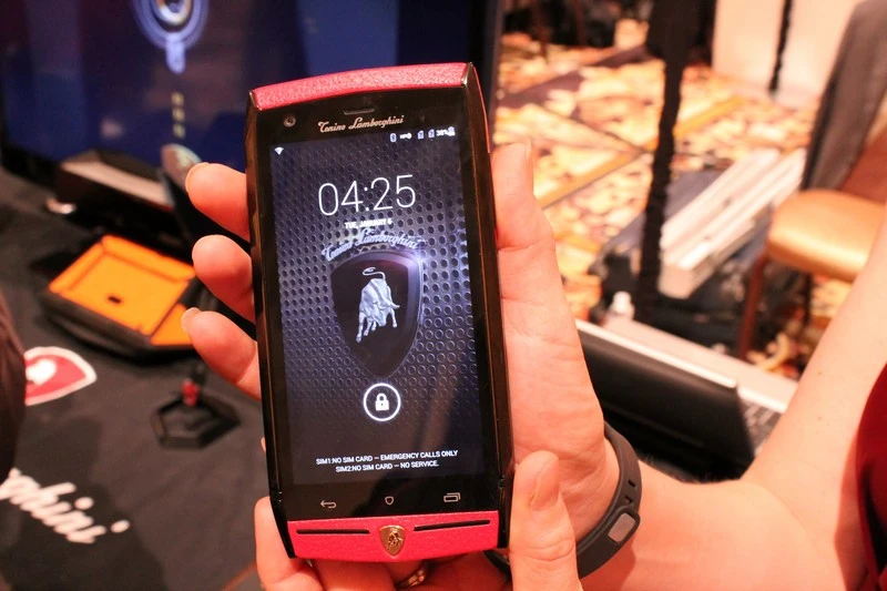 Lamborghini's 88 Tauri smartphone costs $6,000 for last-year's specs coated in leather and bling (Photo: Eric Mack/Gizmag.com)