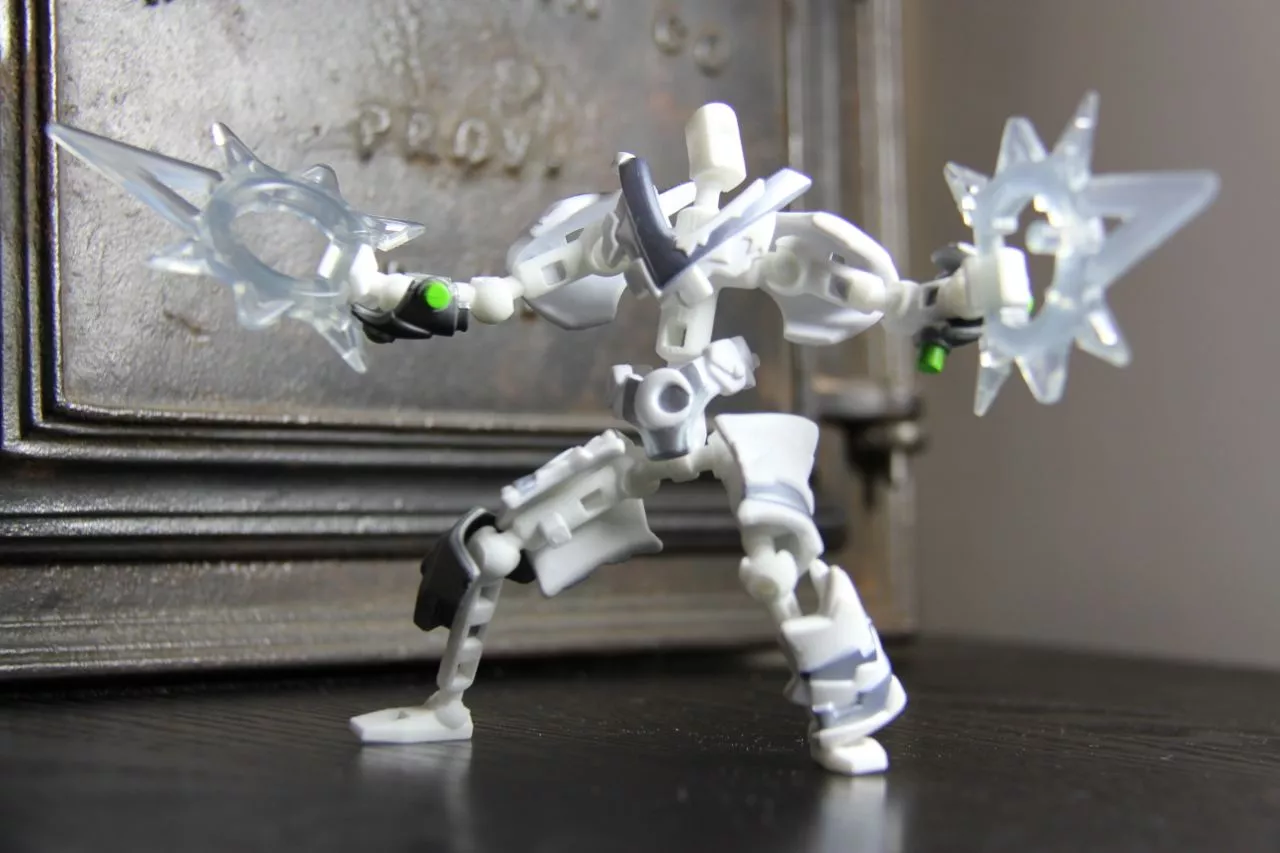 Cool weapons and armor can be purchased separately and snapped onto the ModiBot's basic frame (Photo: Wayne Losey)