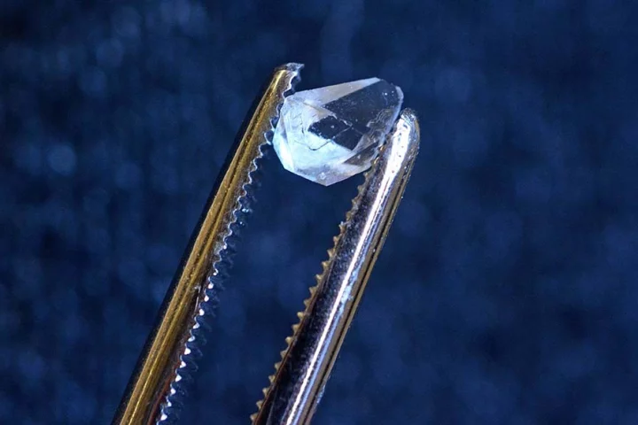 A monoammonium phosphate crystal, where Yale researchers have now found the telltale tick of a time crystal