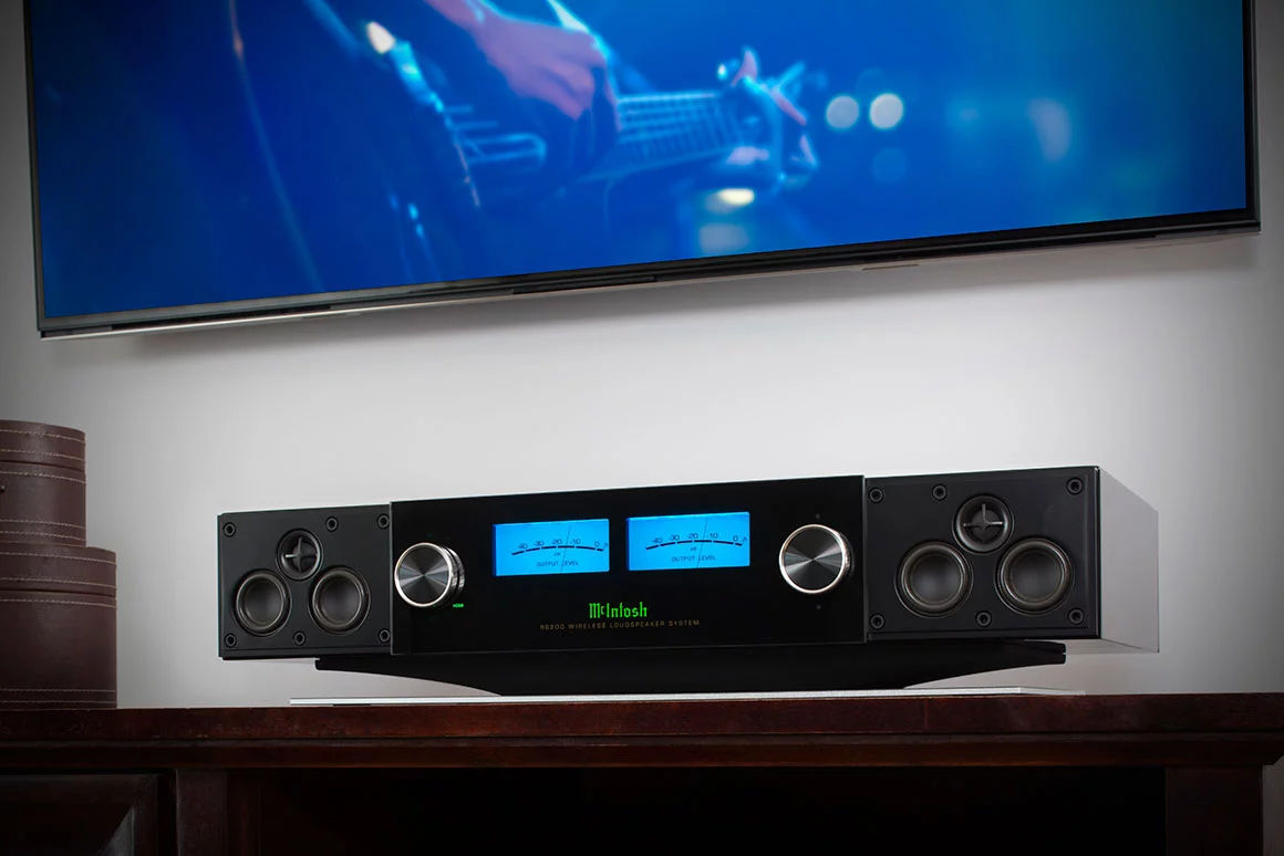 The two-channel RS200 has 650 watts of total power, driving two woofers, two midrange drivers and two tweeters