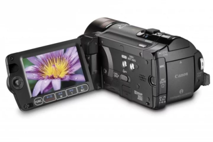 Canon VIXIA HF11