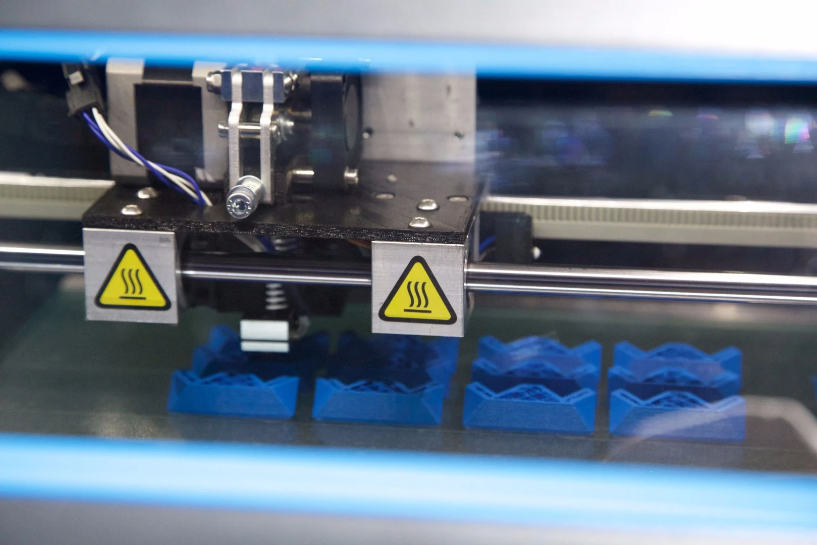 Polaroid's ModelSmart 250S 3D Printer in action