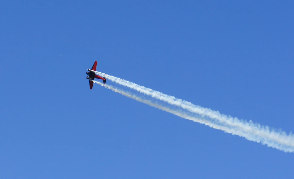 EAA AirVenture 2010 - daily airshow