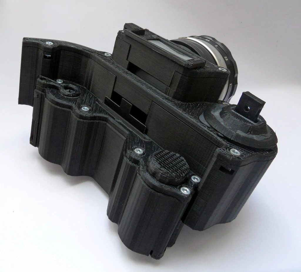 Marius is considering launching a crowdfunding campaign to sell the camera for about €50 (US$65) a time