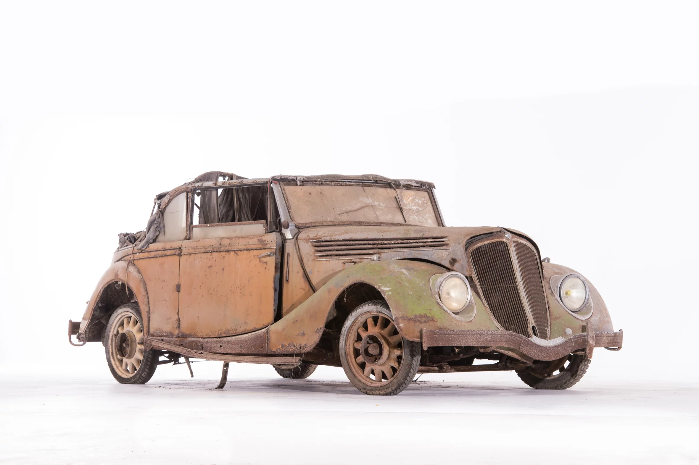 Renault Viva Grand Sport type ACX2 cabriolet – 1936 (EUR€20,000 - 25,000)