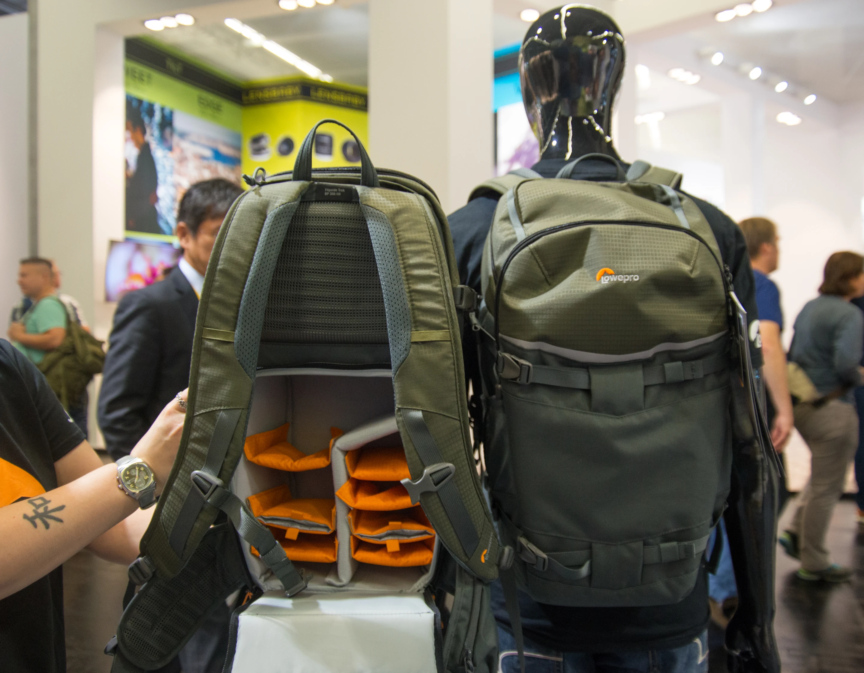 LowePro announced it new FlipSideTrek split bag at Photokina
