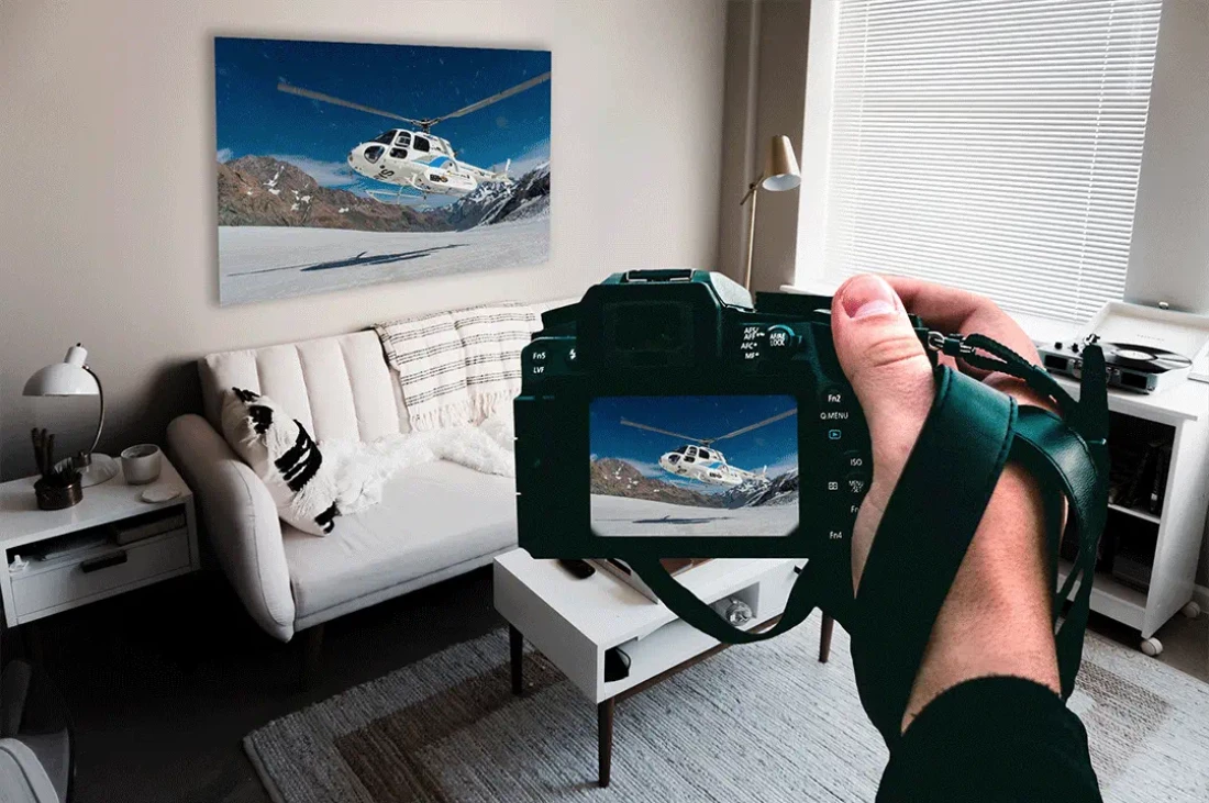 Xpozer’s frame holds photos perfectly flat using patented tension-spring technology