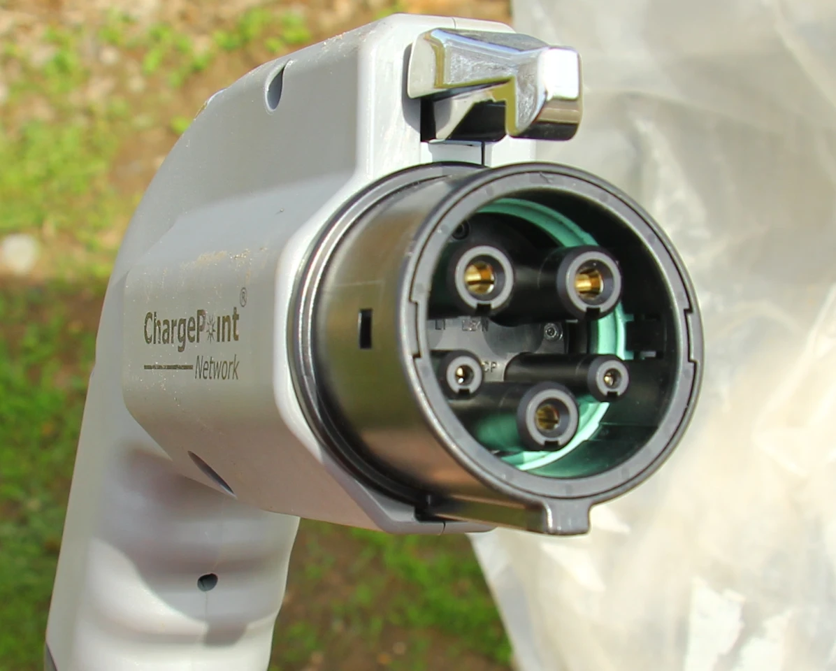 The combo plug is based on the 2009 SAE J1772 (Photo: Michael Hicks)