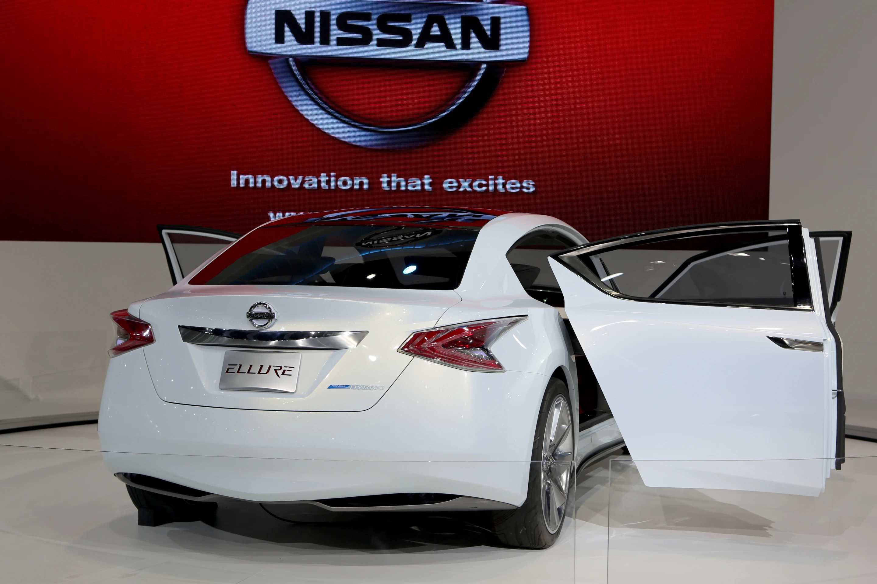 Nissan stand, Bangkok International Motor Show, 2013 (Photo: Husna Namirembe/Gizmag)