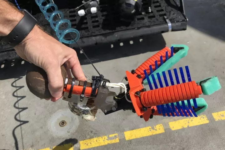 A three-finger version of the soft gripper