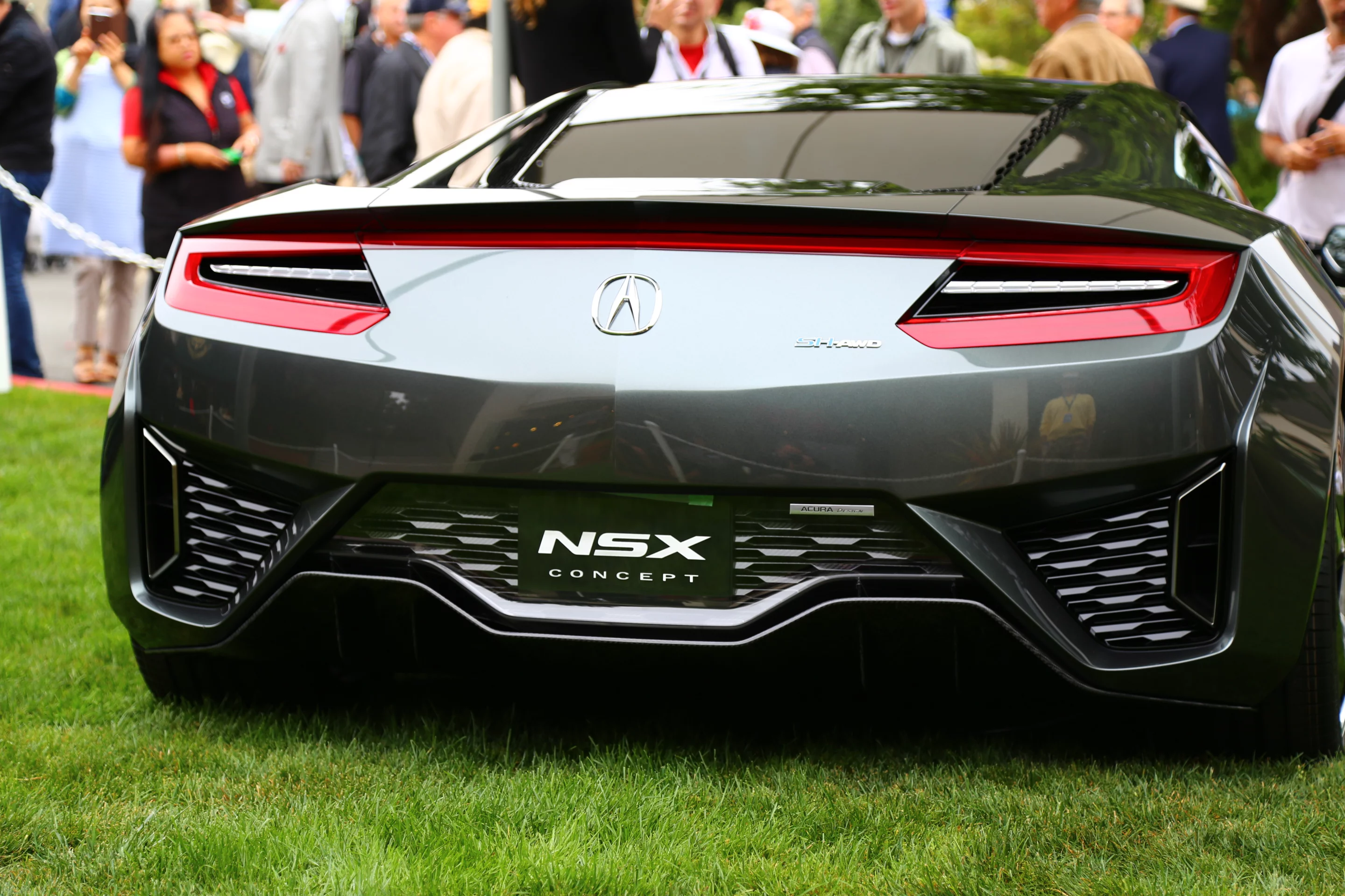 Acura NSX Concept will be powered by a mid-mounted, direct-injected V-6 engine paired up to Acura's Sport Hybrid SH-AWD (Super Handling All-Wheel Drive) system (Photo: Angus MacKenzie/Gizmag.com)