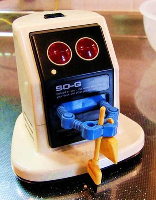 Takara Tomy released the world's first robot vacuum cleaner, the SO-G or Dustbot, in 1986