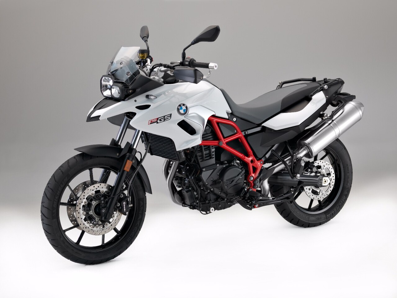 The 2017 BMW F 700 GS Rallye in Light White non-metallic