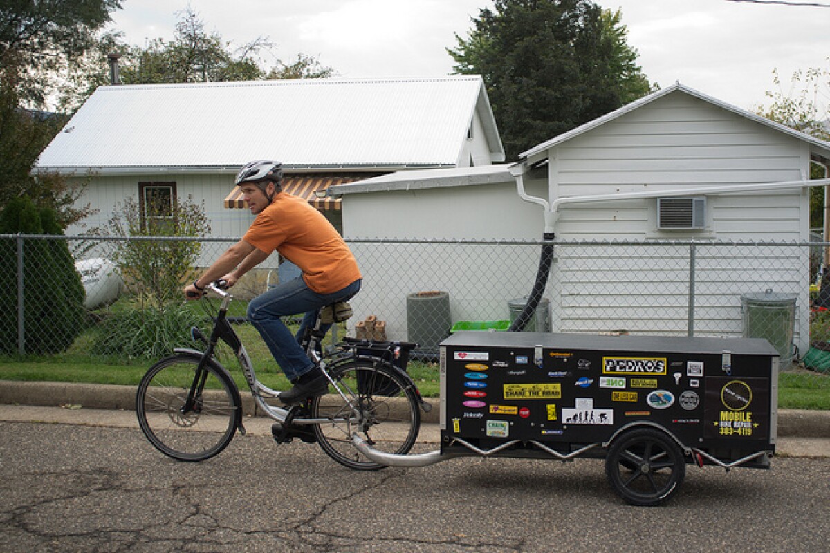 Wyse Cycles is a self-propelled mobile bicycle repair service, which bike mechanic Ben Wyse pedals around the city of Harrisonburg, Virginia (Photo: Jeff James)