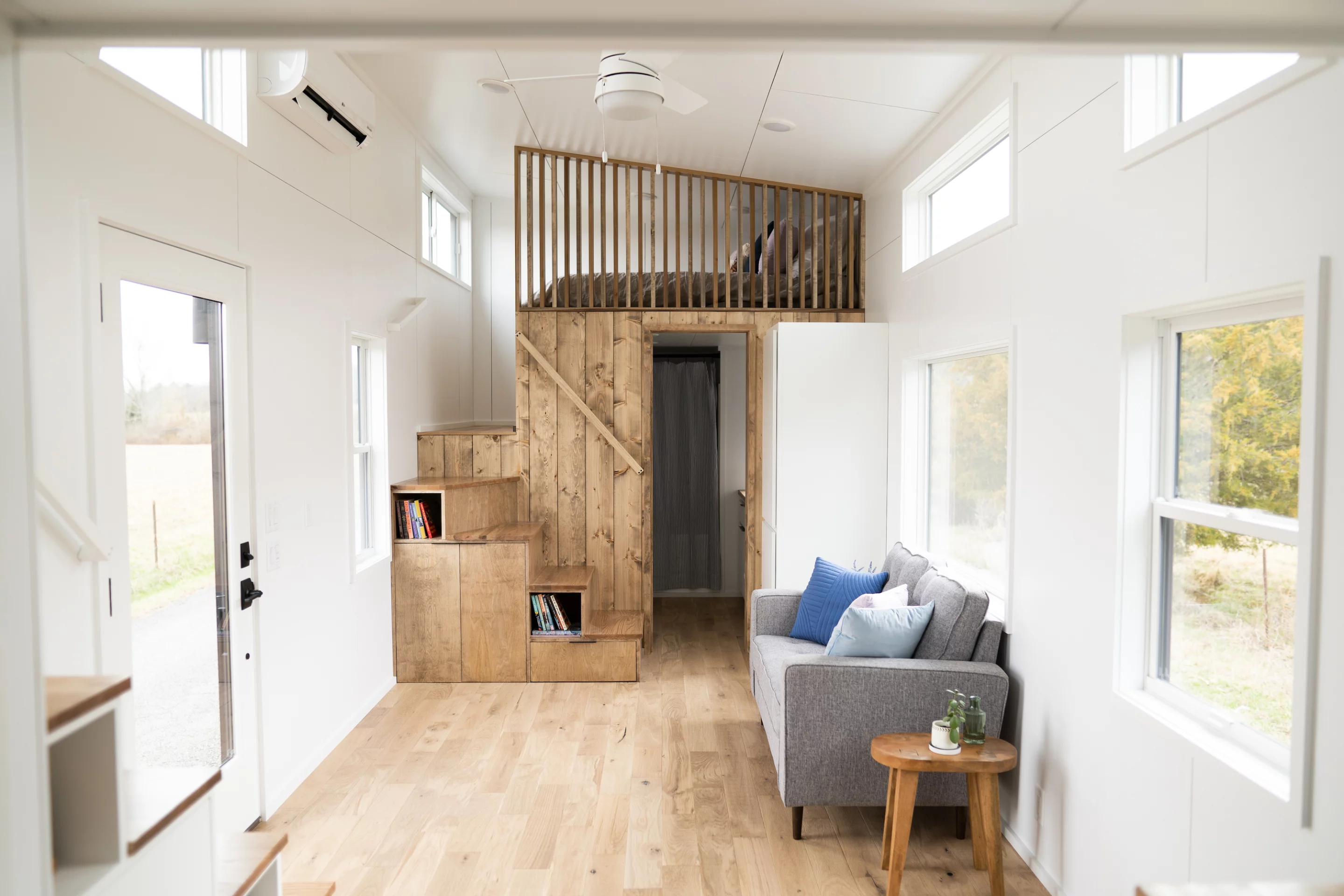 The Ocoee's downstairs level measures 312 sq ft (almost 29 sq m), much of which is taken up by a central living room