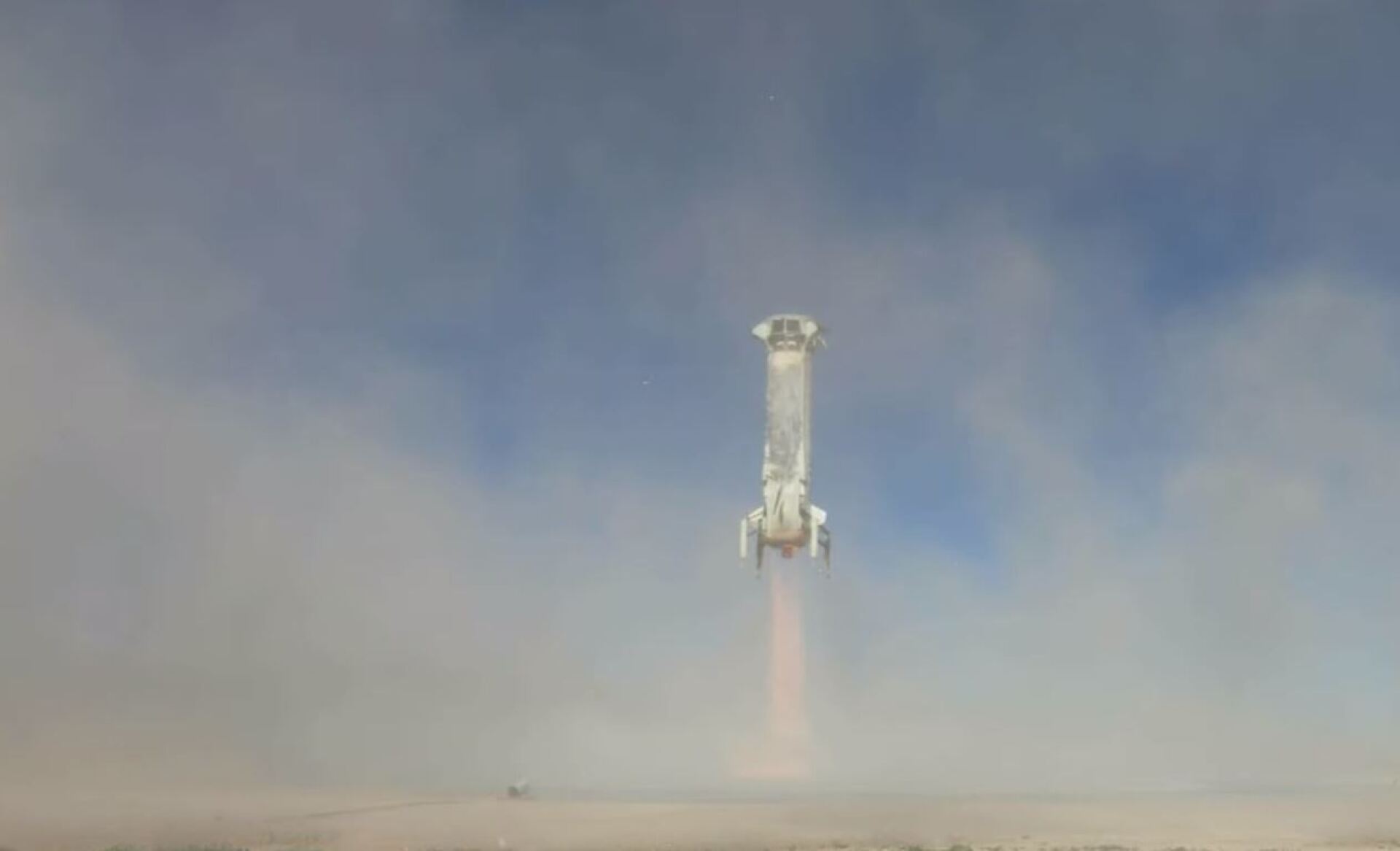New Shepard rocket survives successful inflight capsule escape test