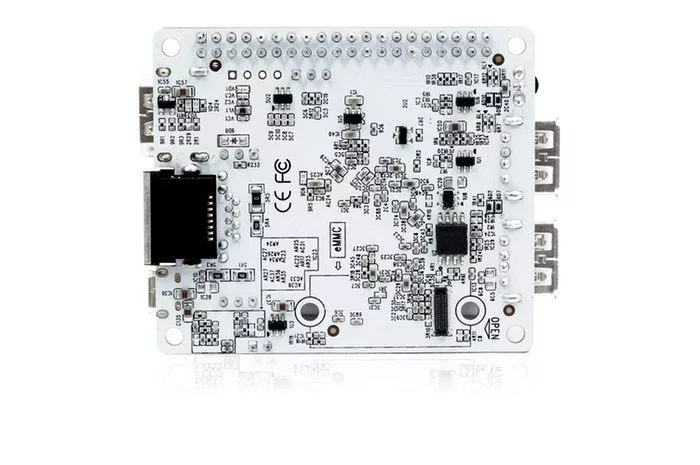 La Frite is built around an Amlogic S805X system-on-chip, which includes an quad-core ARM Cortex-A53 1.2 GHz 64-bit processor and Mali-450 GPU
