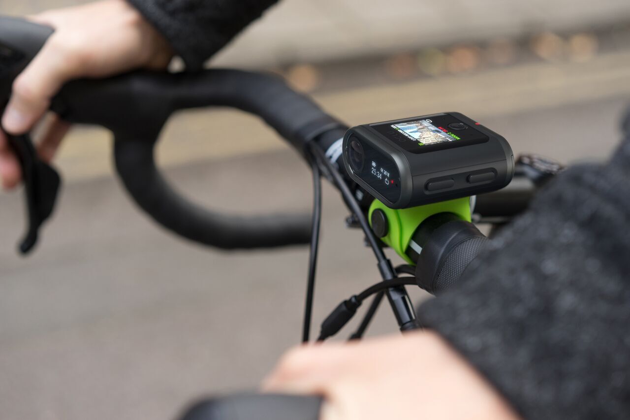 Handlebar mount is rubberized to reduce shock