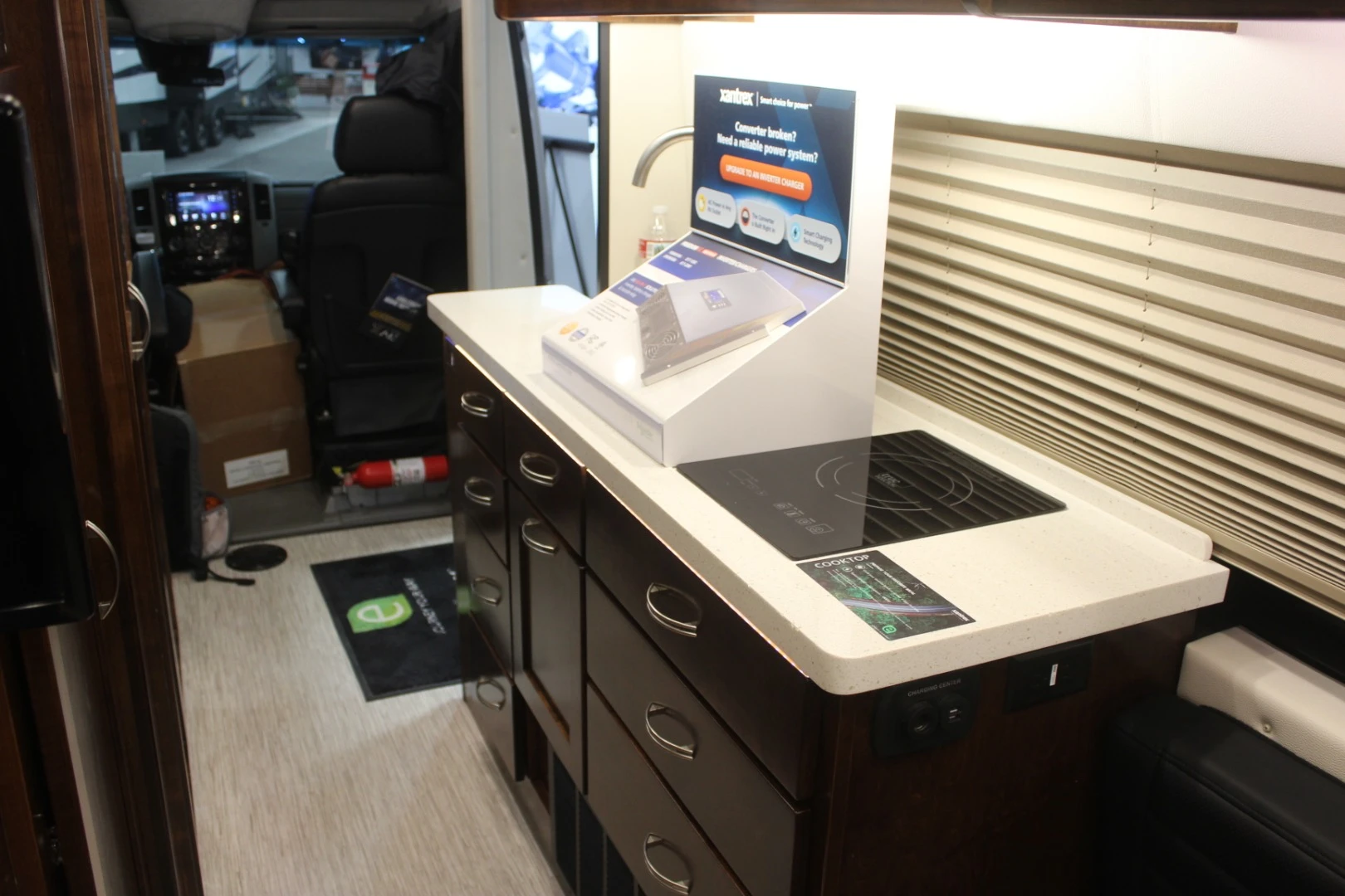 The Coachmen Galleria includes many appliances and components that run off electricity. The van comes standard with an Onan generator, and the 600-Ah Xantrex lithum-iron-phospate battery system is available as an option, designed to more smoothly power the van's various electrical components