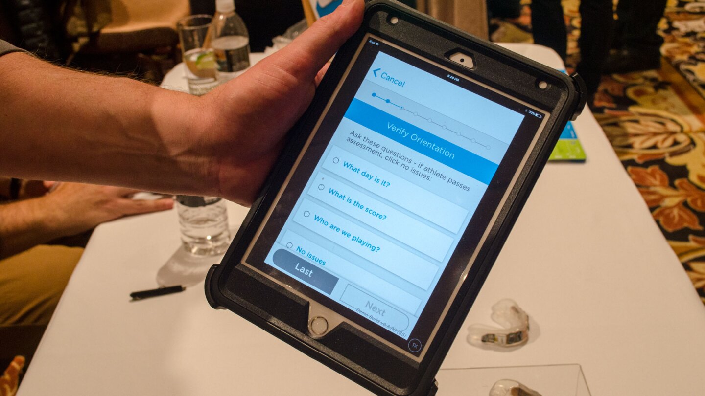 Impactmonitoring mouthguard detects concussion in realtime