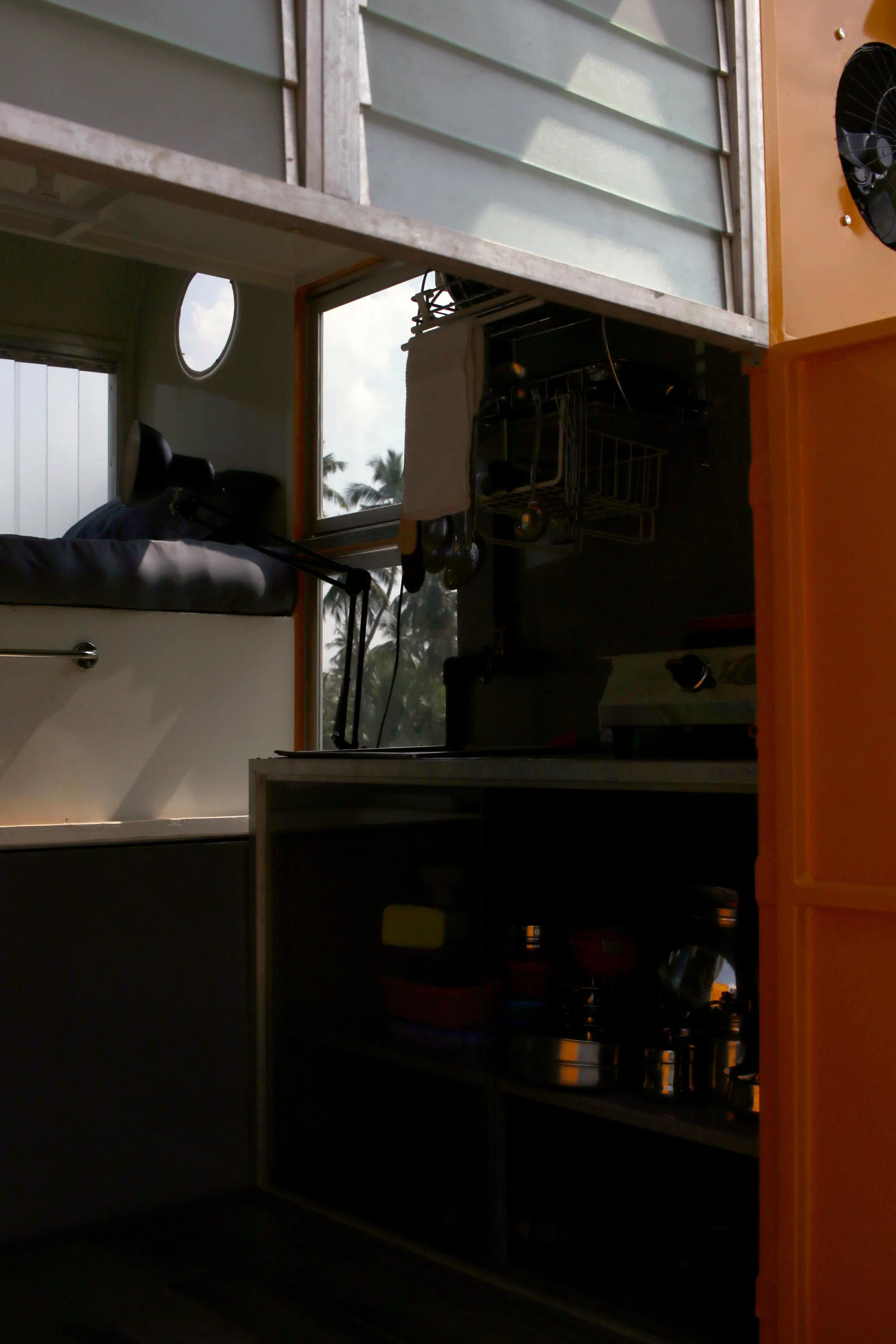 The Solo 01 packs quite a bit of storage space into its tiny frame