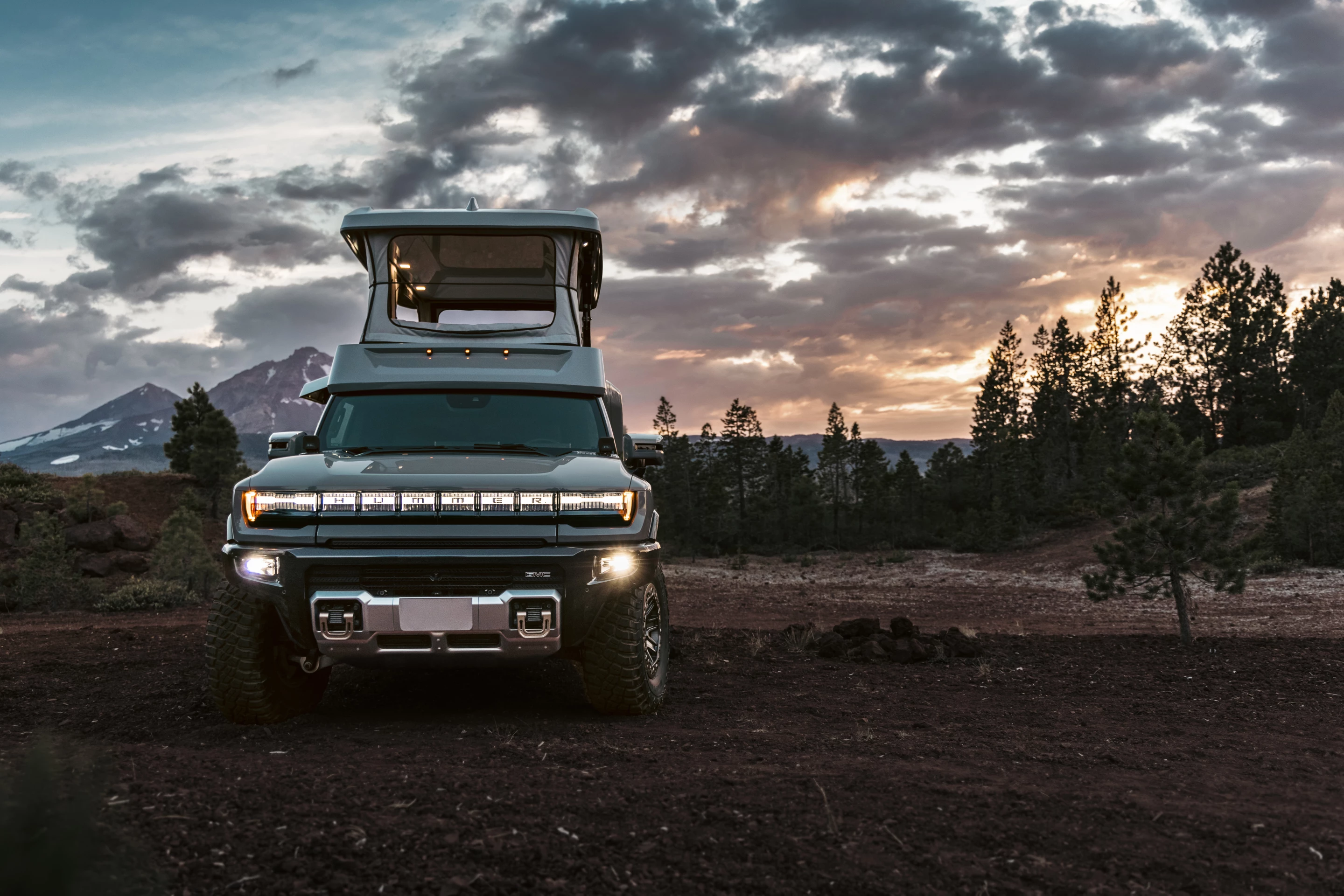 EarthCruiser blows its lid on the all-electric GMC Hummer EV