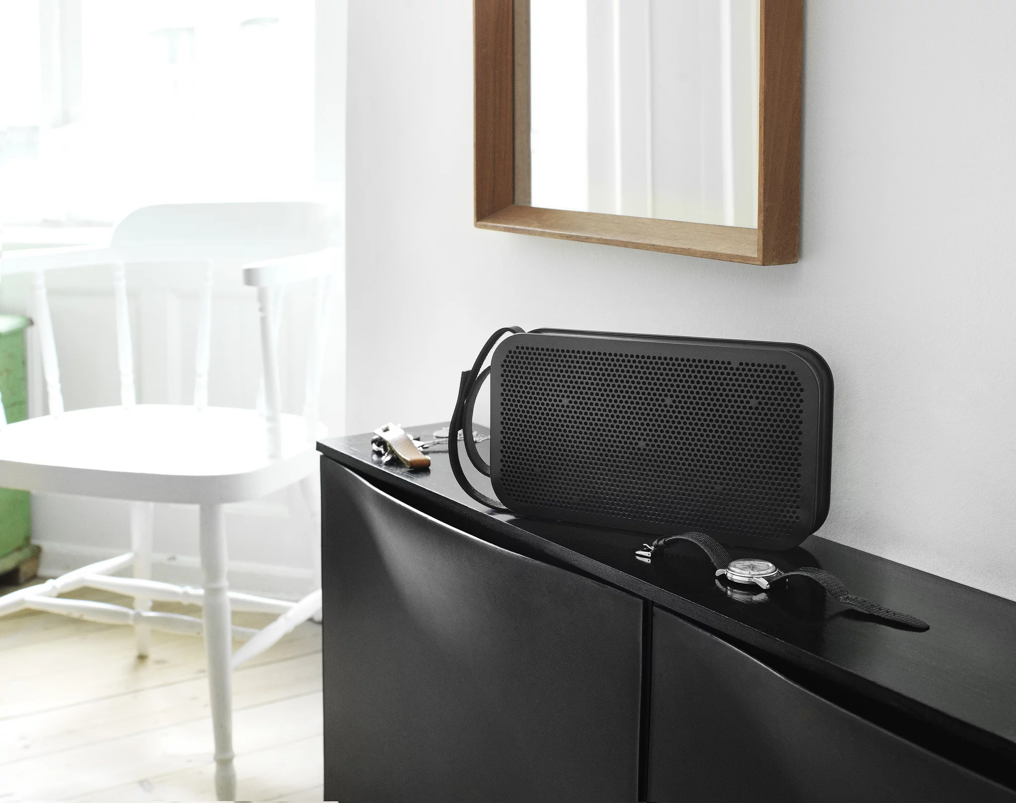 BeoPlay A2 features two 3-inch full range drivers, two 3-inch passive bass radiators and two 3/4-inch tweeters