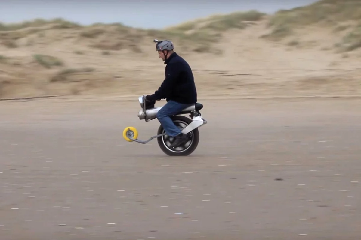 John Dingley hasn't yet ridden his Mega Hub Motor Electric Unicycle at full power