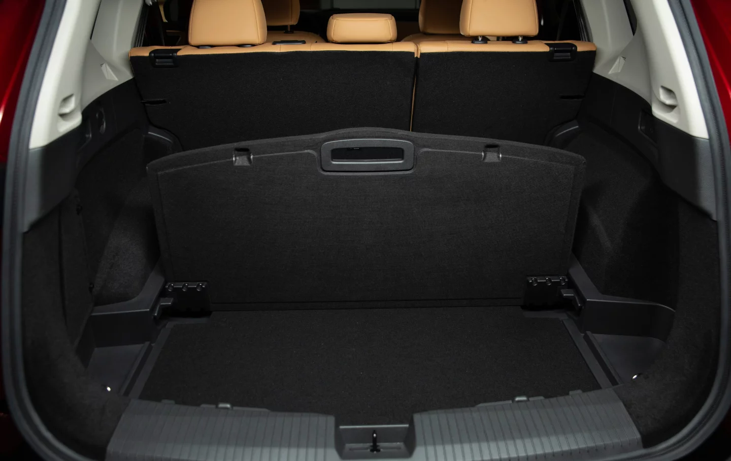 The new-generation 2021 Nissan Rogue will retain the popular rear cargo area configuration system, called Div