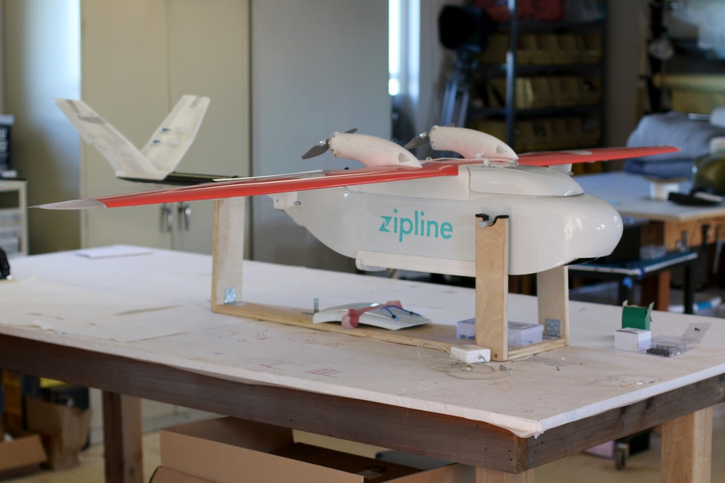 Dubbed Zip, the fixed-wing aircraft can fly at up to 100 km/h (62 mph)
