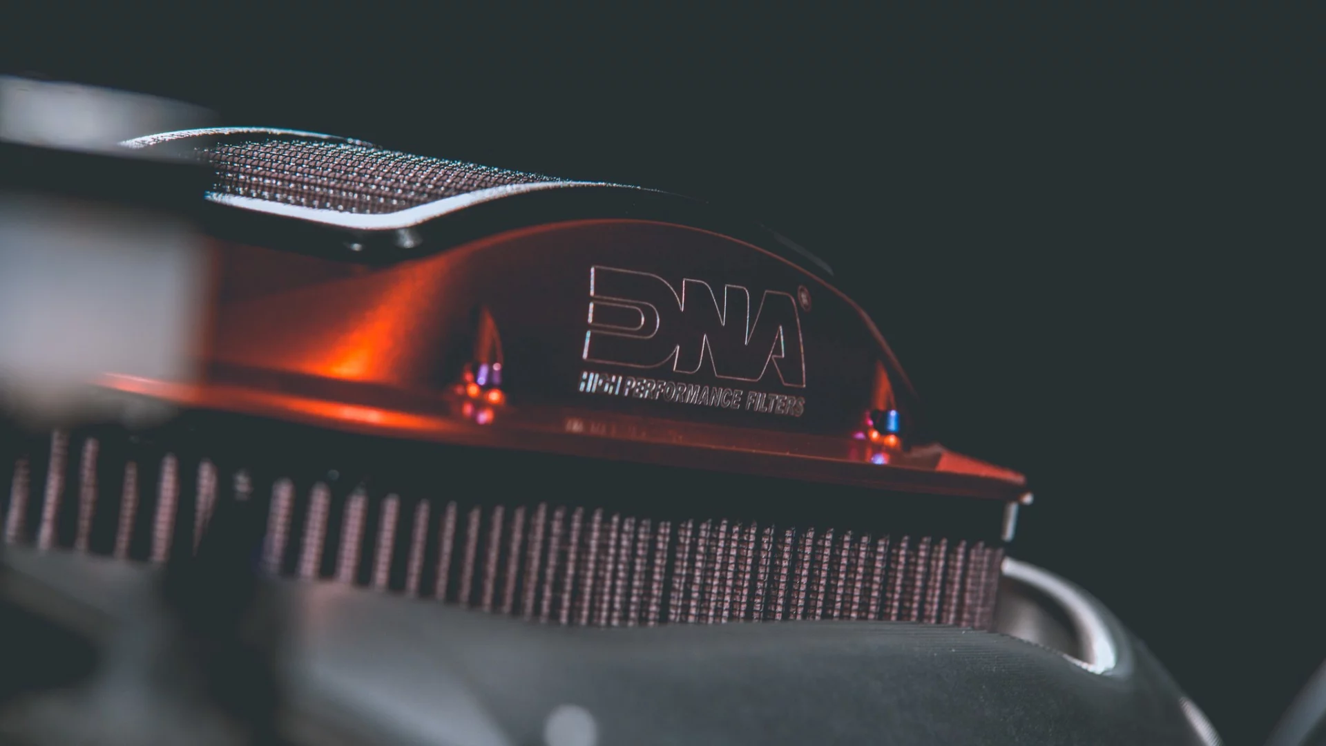 The logo on the side of the air filter is the only DNA branding you'll find on the DCR-017