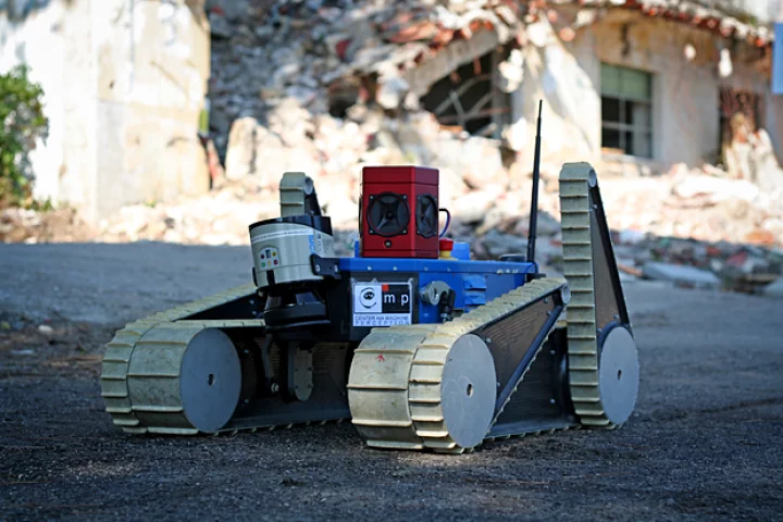 A method of controlling first-person computer game characters has been tested for use with emergency response robots