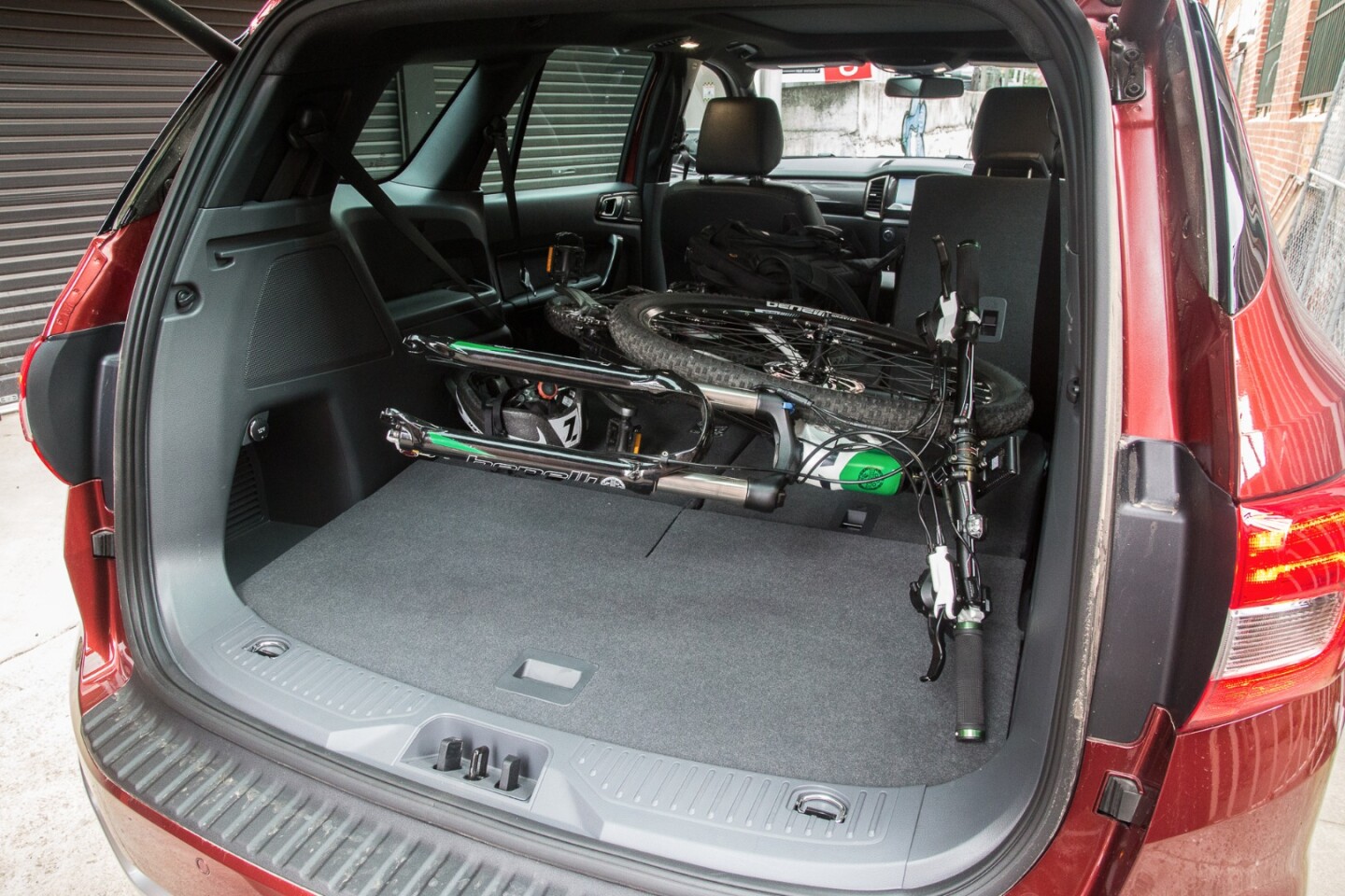 2010 liters of cargo space is available with all the rear seats folded
