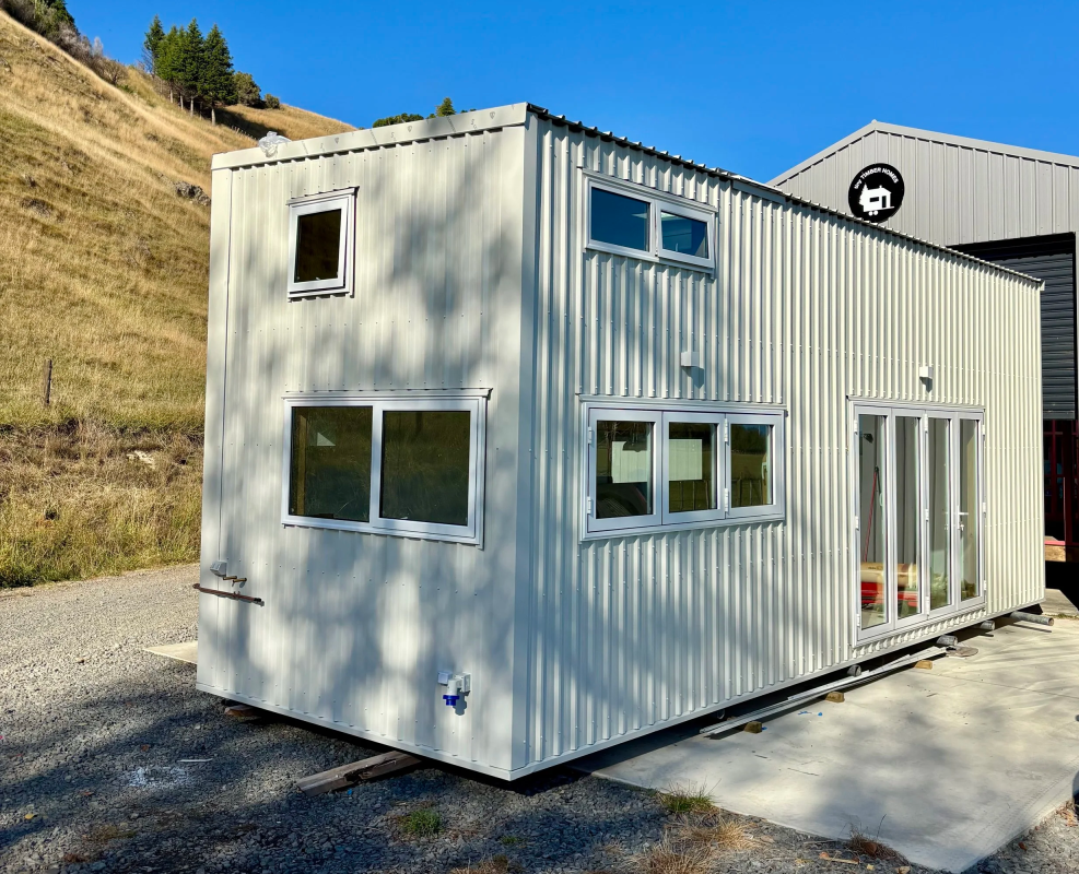 26-ft-long tiny house is surprisingly spacious inside
