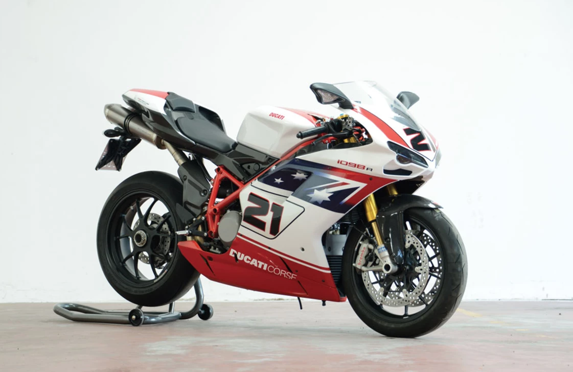The second-highest price fetched by a motorcycle at the RM-Sotheby's DueMile Route auction in Milan on 25-27 November, 2016 was this 2009 Ducati 1098R Troy Bayliss Replicawhich fetched €44,460 ($47,154)