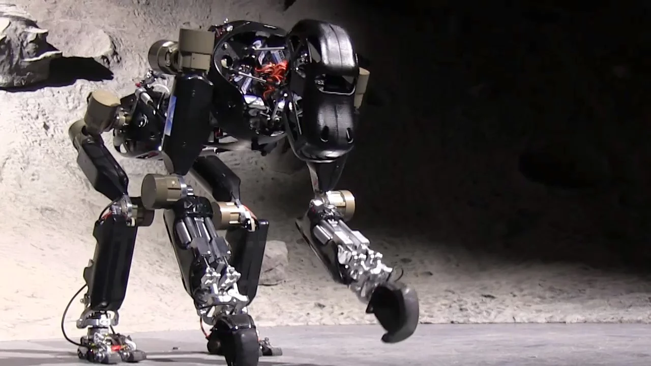 DFKI's iStruct is an ape-like robot that was developed with funding from the German Aerospace Center (Photo: DLR)