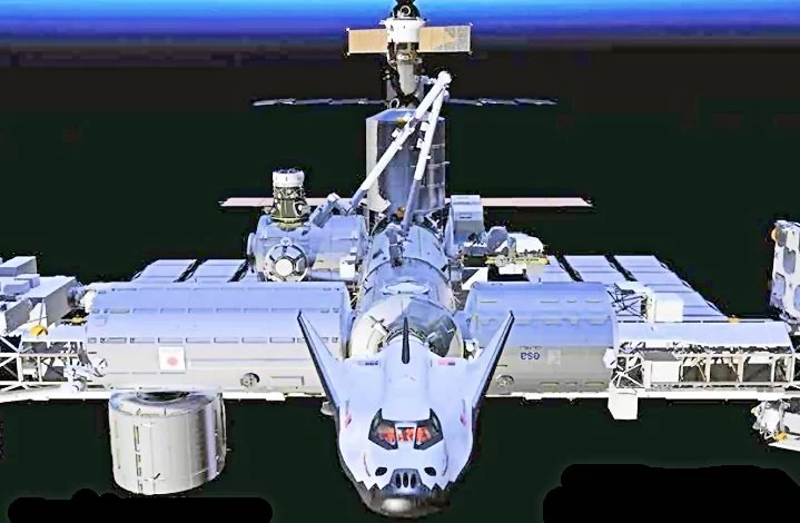 Artist's conception of the Dream Chaser linked up with the International Space Station (Photo: Sierra Nevada)