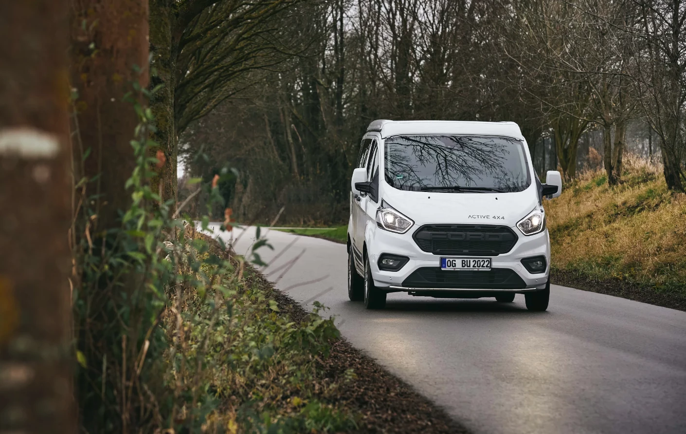 With its Raptor-style grille, the Copa 4x4 looks like it's based on the Ford Transit Custom Trail, but it goes a step further with its aftermarket Extrem 4x4 system