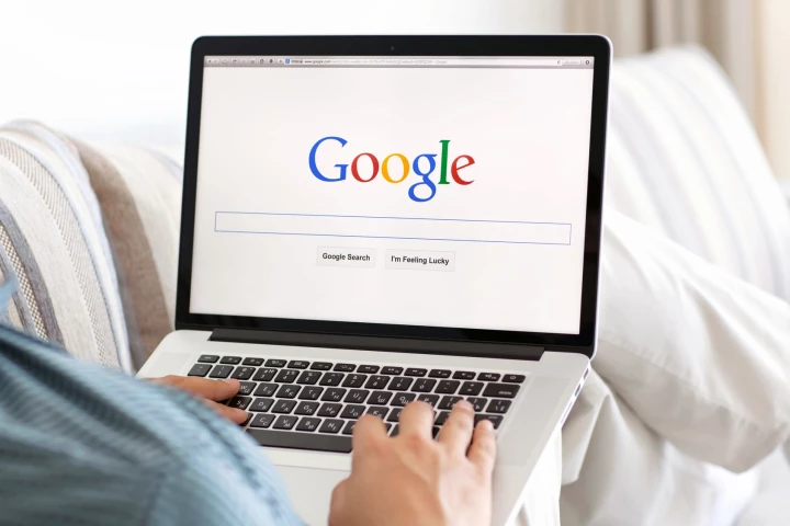 Depending on how it's used, internet access - or "Googling" - can hinder creativity