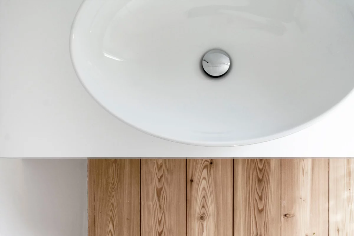 Simple finishes keep the home fresh and modern