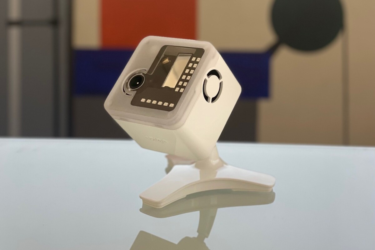 Mosquitoes May Fly, But they Can't Escape the Bzigo Iris Mosquitoes are experts at evading capture indoors, often vanishing after failed attempts to swat or catch them mid-air. The Bzigo Iris addresses this issue by tracking and pinpointing their location for you.